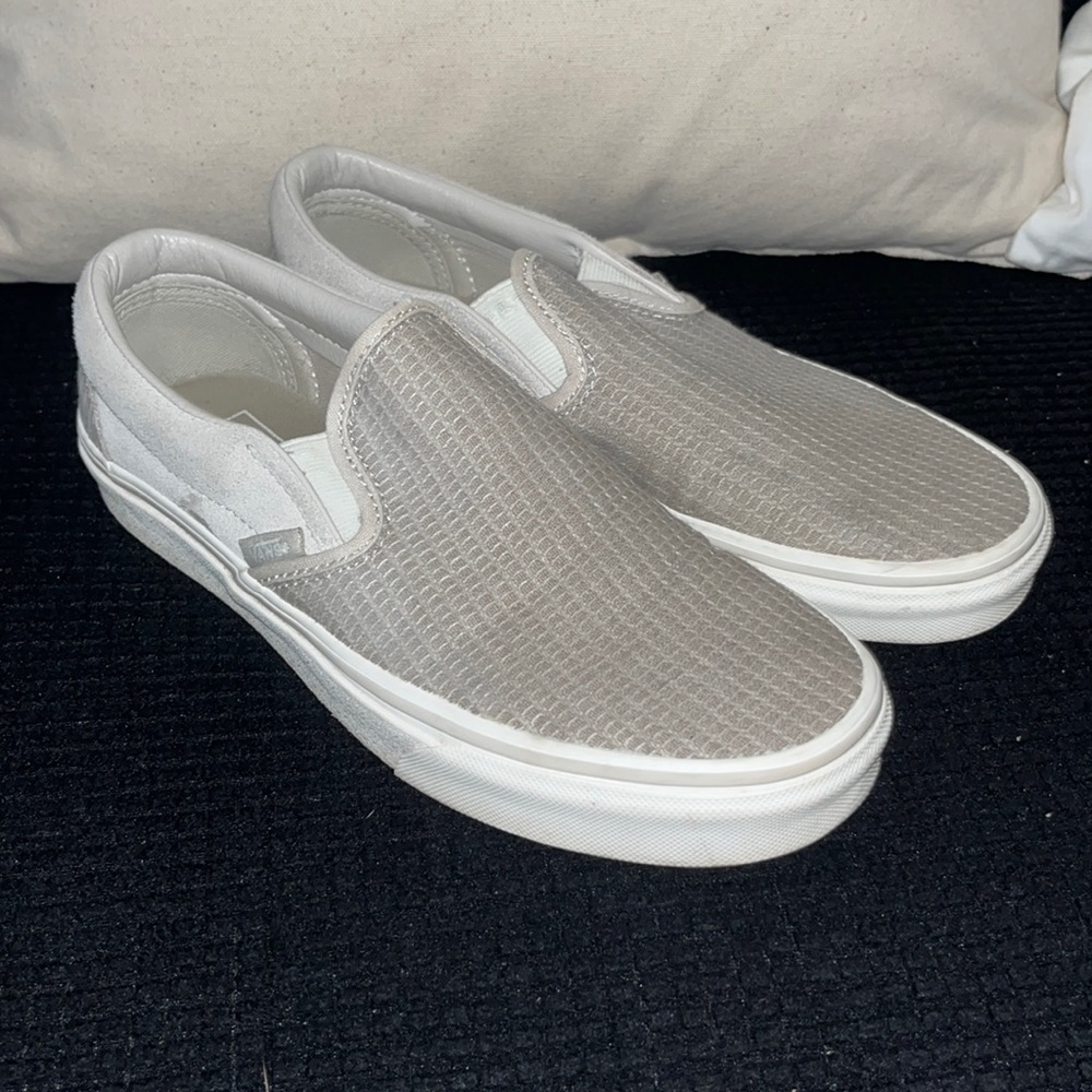 Grey Waffle Texture Vans 👟